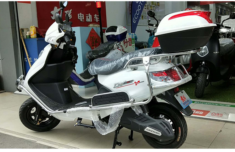 大阳 电动车 神行者 (白) 60伏/32安/含护具