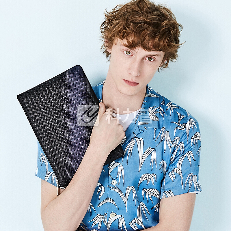皮尔卡丹 皮尔卡丹休闲男士手包潮流头层牛皮手抓包时尚个性手拿包商务编织手抓包夹包J8A409-030001黑色