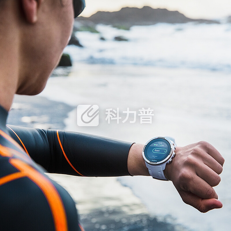 颂拓(SUUNTO)智能手表Suunto9Baro旗舰级运动手表轨迹精确测量超长120小时续航GPS心率100米防水马拉松白色