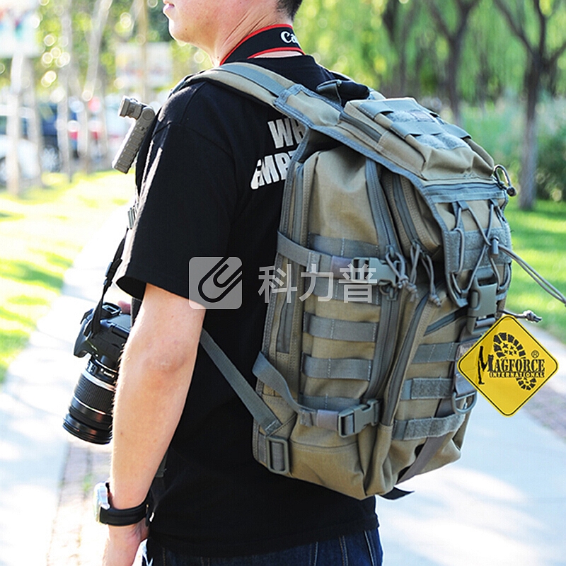麦格霍斯MAGFORCE台马阔步者电脑包 男15英寸笔记本双肩包 男休闲运动背包0521黑色